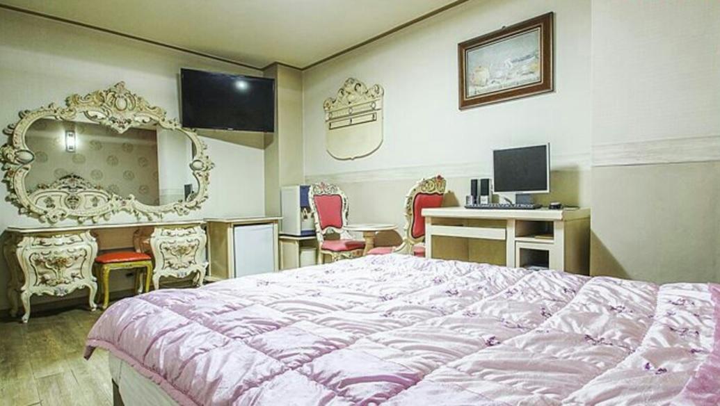Bobos Hotel Jeju Buitenkant foto